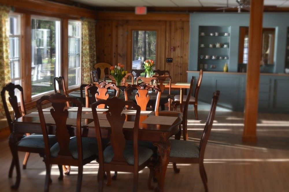 Wolf Cove Inn Poland Exterior photo